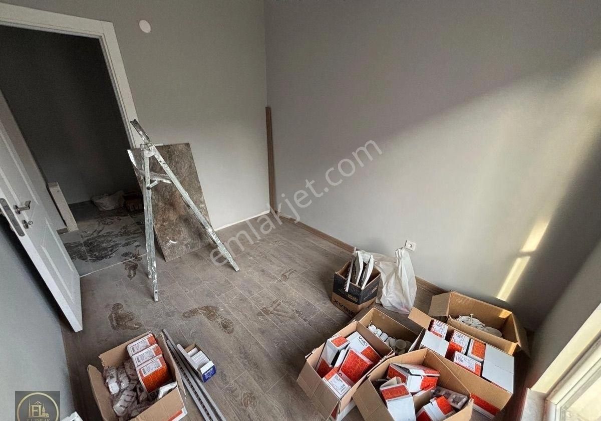 F-l Emlaktan Emaar Avm Libadiye Yakın Cadde Üstü Sıfır Lüks 2+1 - Görsel 14