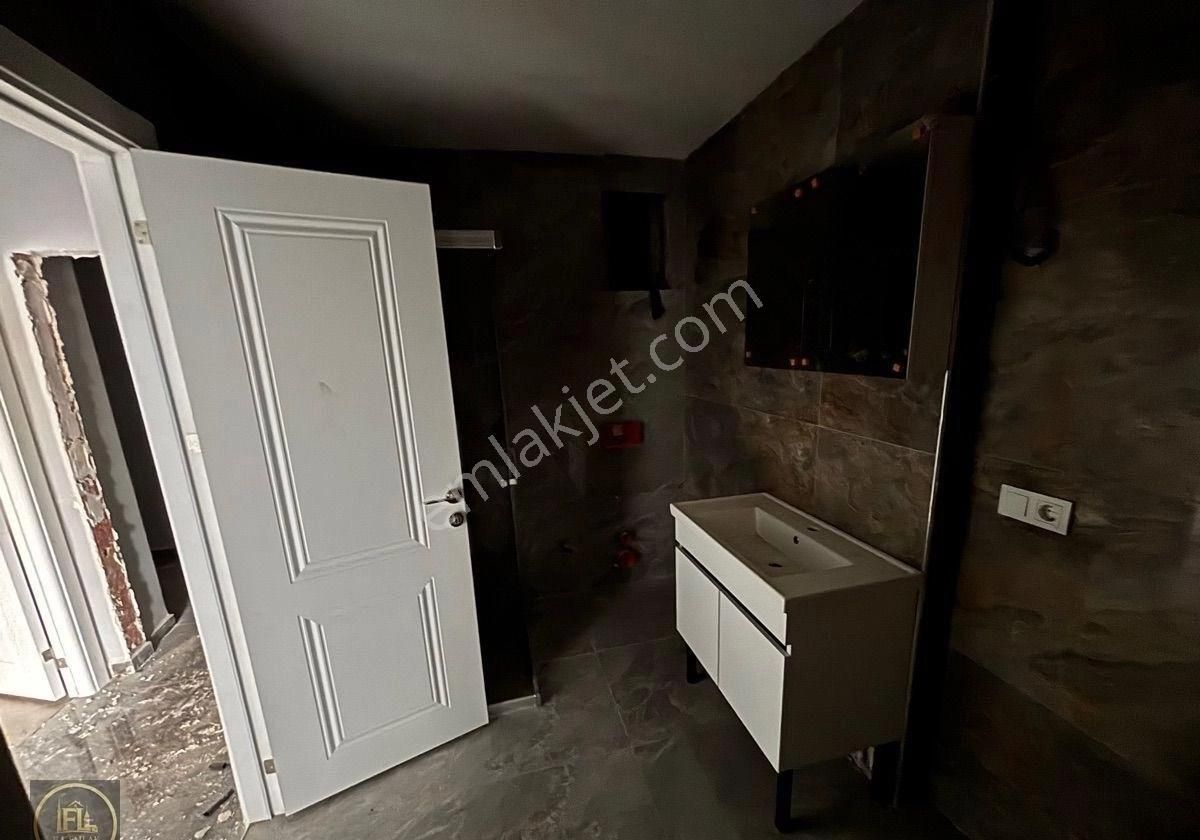 F-l Emlaktan Emaar Avm Libadiye Yakın Cadde Üstü Sıfır Lüks 1+1 1.kat - Görsel 9