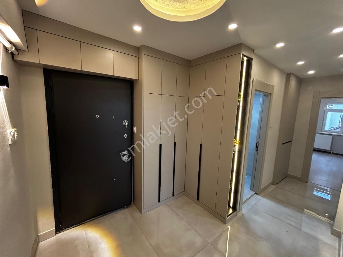 Sincan Ahi Evran Mah 3+1 Lüks Yapılı Bağımsız Ara Katta Daire - Görsel 18