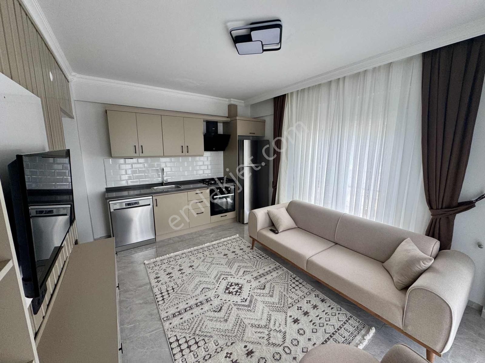 Kuşadası'nda Havuzlu Full Sıfır Eşyalı Satılık 1+1 Bahçeli Daire - Görsel 22