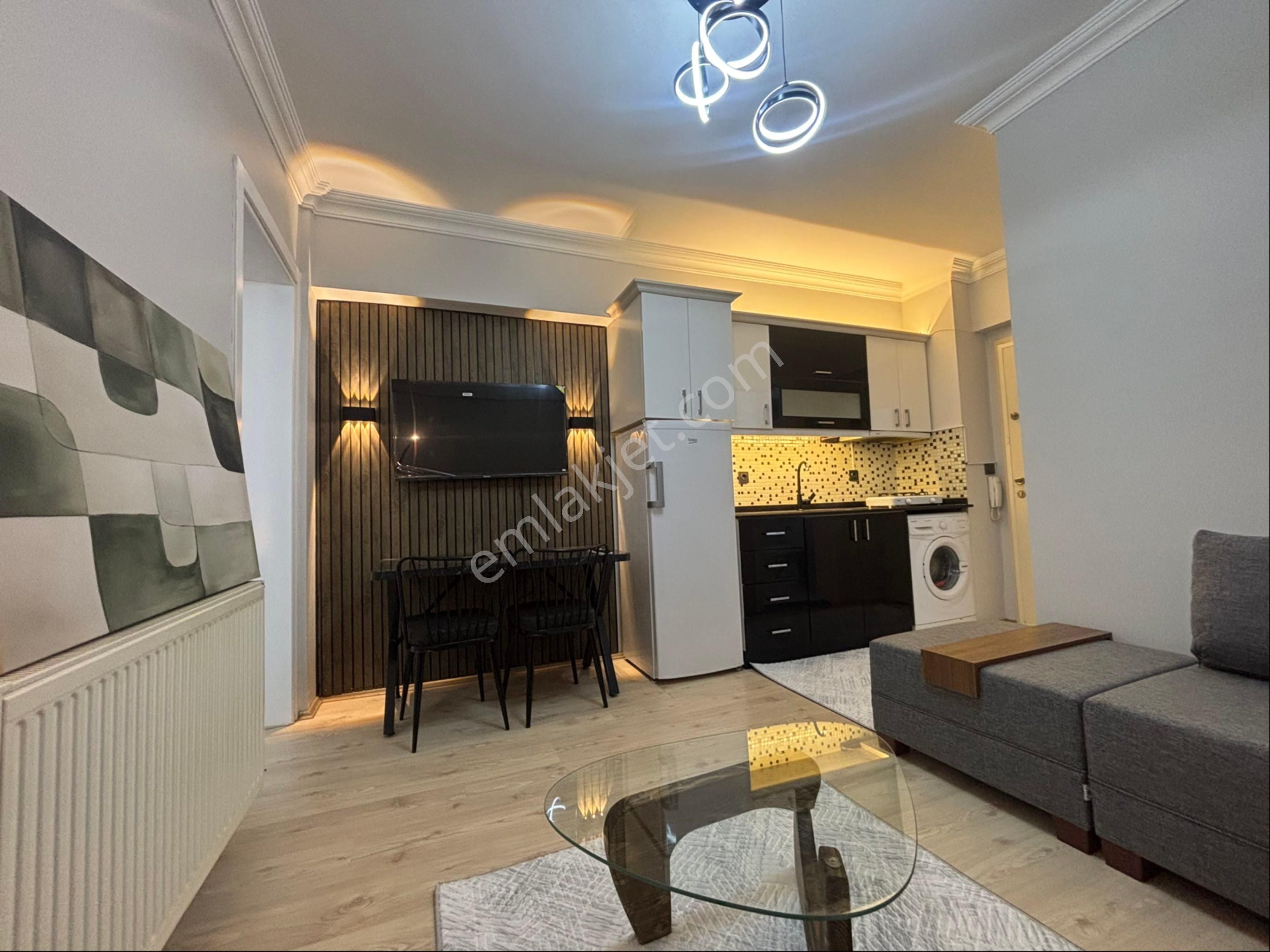 Kınıklıda 1+1 Sıfır Eşyalı Depozitosuz Arakat