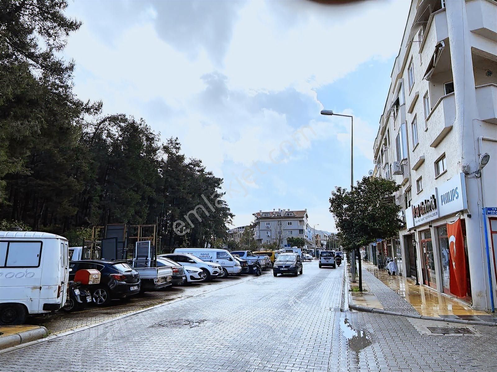 Fiyat Düştü !!! Kat Mülkiyetli Ara Kat 2+1 Geniş Daire