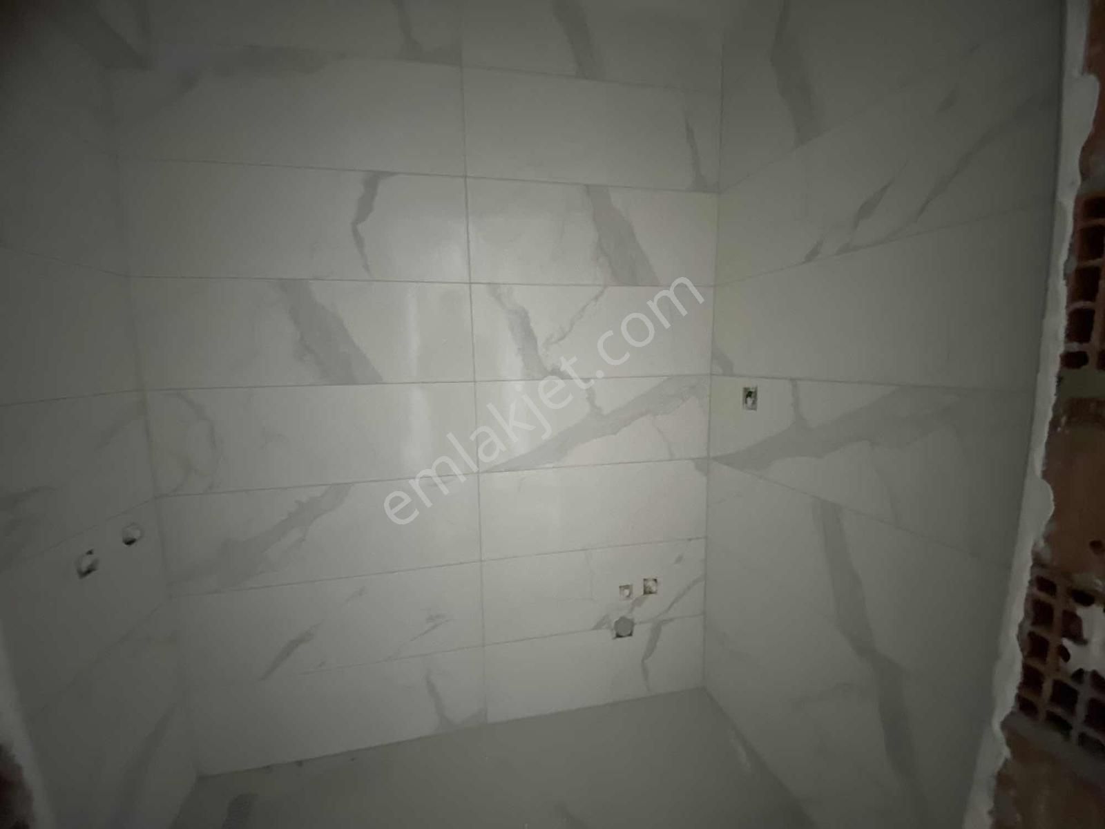 Yalova Altınova'da 3+1 Ebeveyn Banyolu Sıfır Daire - Görsel 9