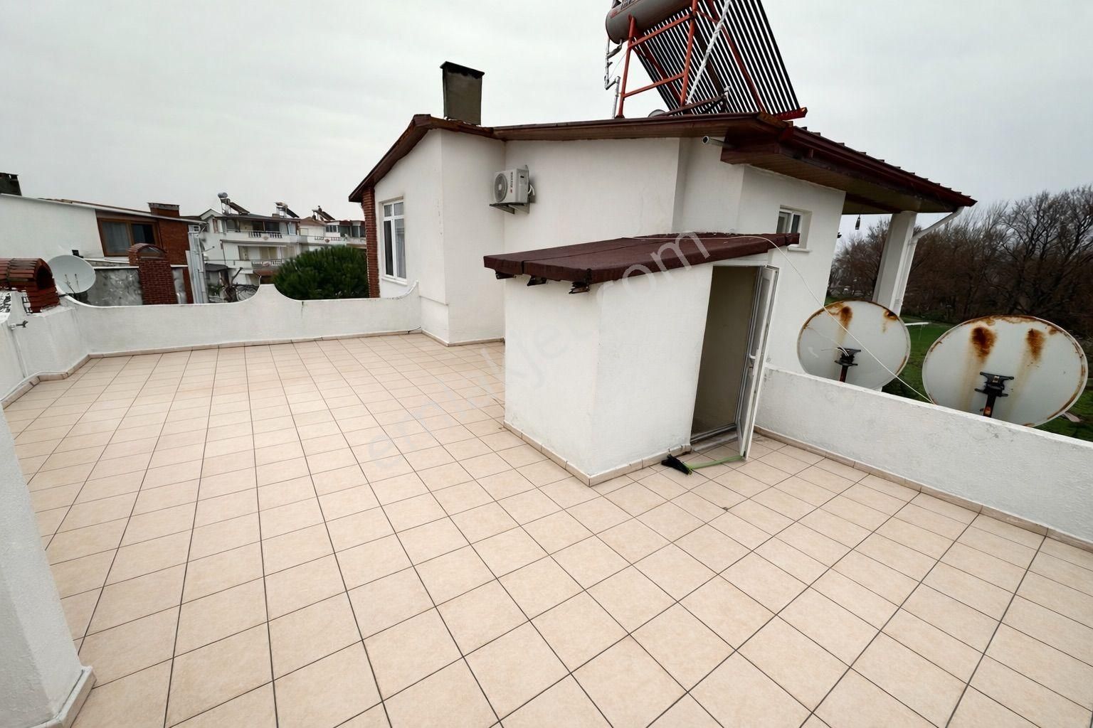 Mera Emlaktan Çamlıbel'de Site İçi Deniz-dağ Manzaralı 2+1 Villa - Görsel 9