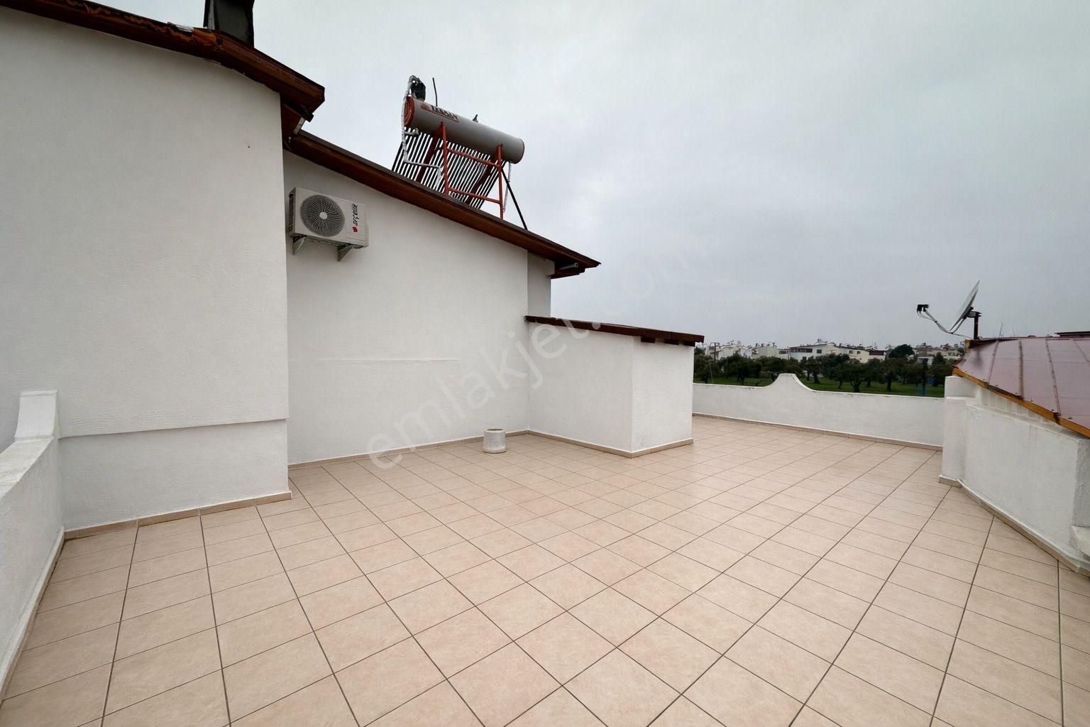 Mera Emlaktan Çamlıbel'de Site İçi Deniz-dağ Manzaralı 2+1 Villa - Görsel 10