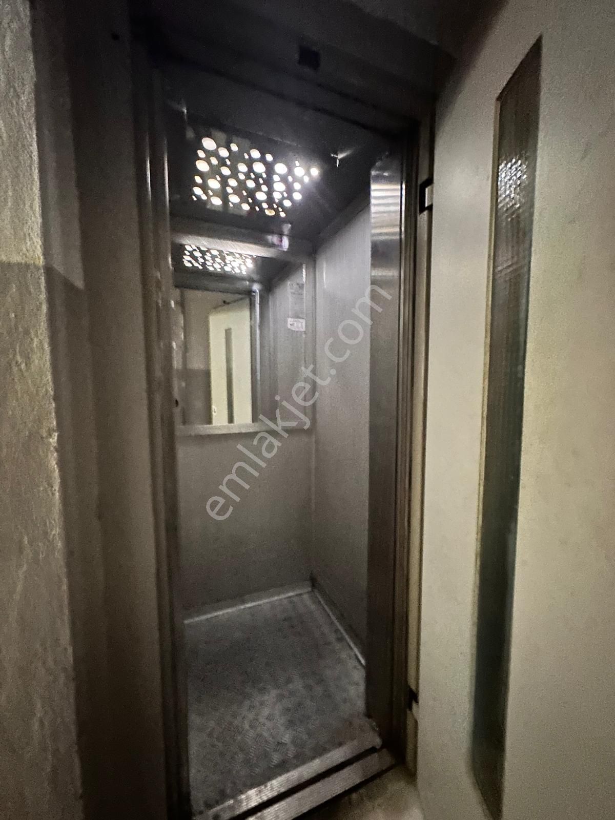 🏡ayni Ali Mahallesi 🏡 ✅2+1 95 M2 5 Katlının 3 Katı ❇️özelikli Balkonlu Önü Açık - Görsel 2