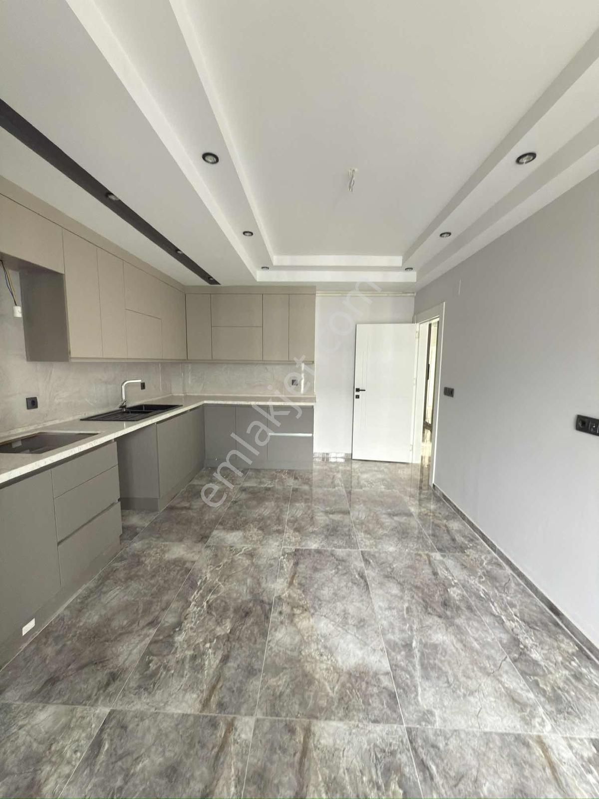 Nova'dan Ergenekon Mahallesi'nde Satılık 3+1 Arakat Sıfır Daire - Görsel 6