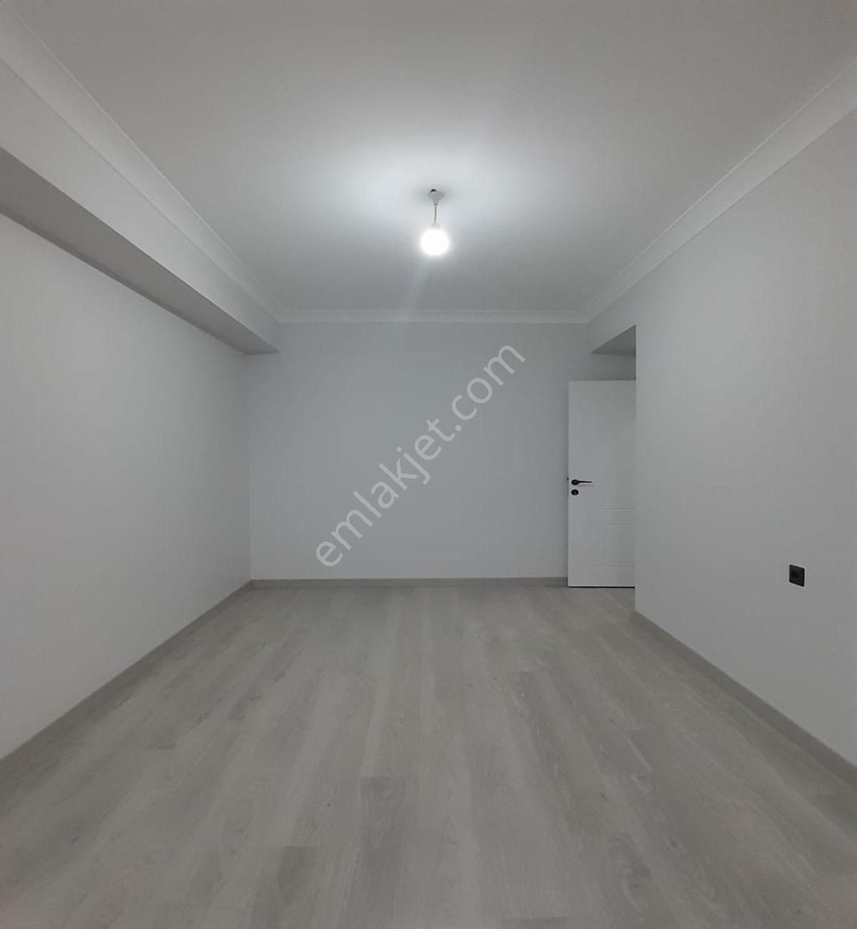 Avcılar D.köşklerde Metrobüse Çok Yakın 2+1 Sıfır Ara Kat - Görsel 5