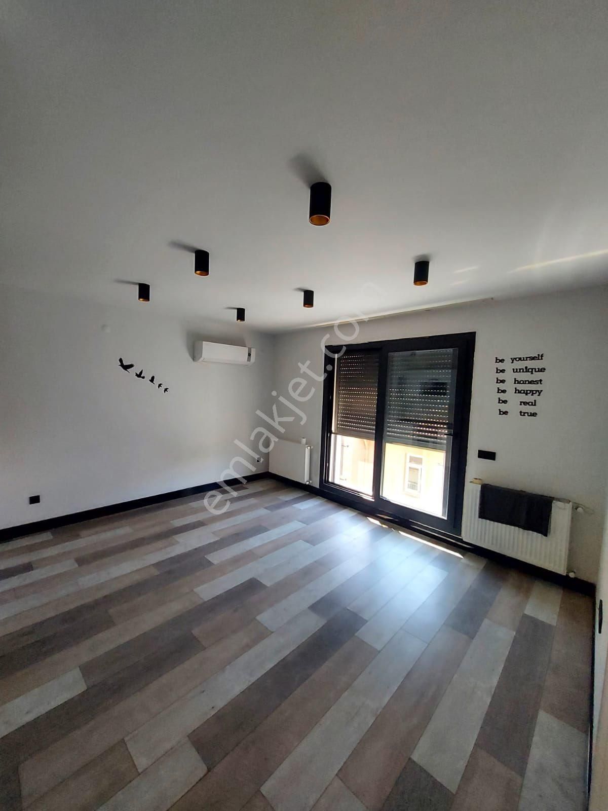 Balçova' Ekonomi Üni. Yakını Kiralık Daire - Görsel 3