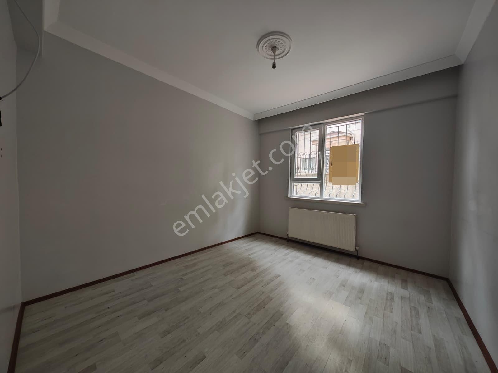 Hüseyingazi Göbek Dibi 3+1 Yapılı Asansörlü Satılık Daire !!! - Görsel 15