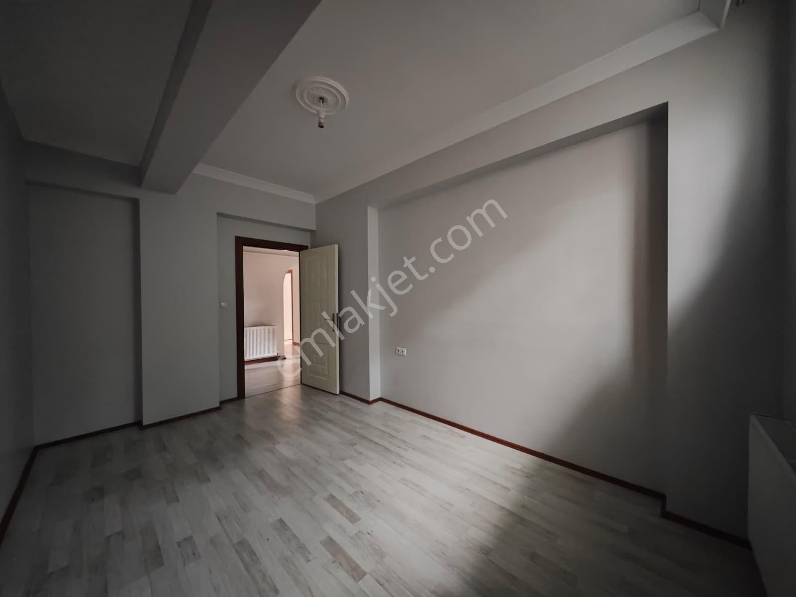 Hüseyingazi Göbek Dibi 3+1 Yapılı Asansörlü Satılık Daire !!! - Görsel 20