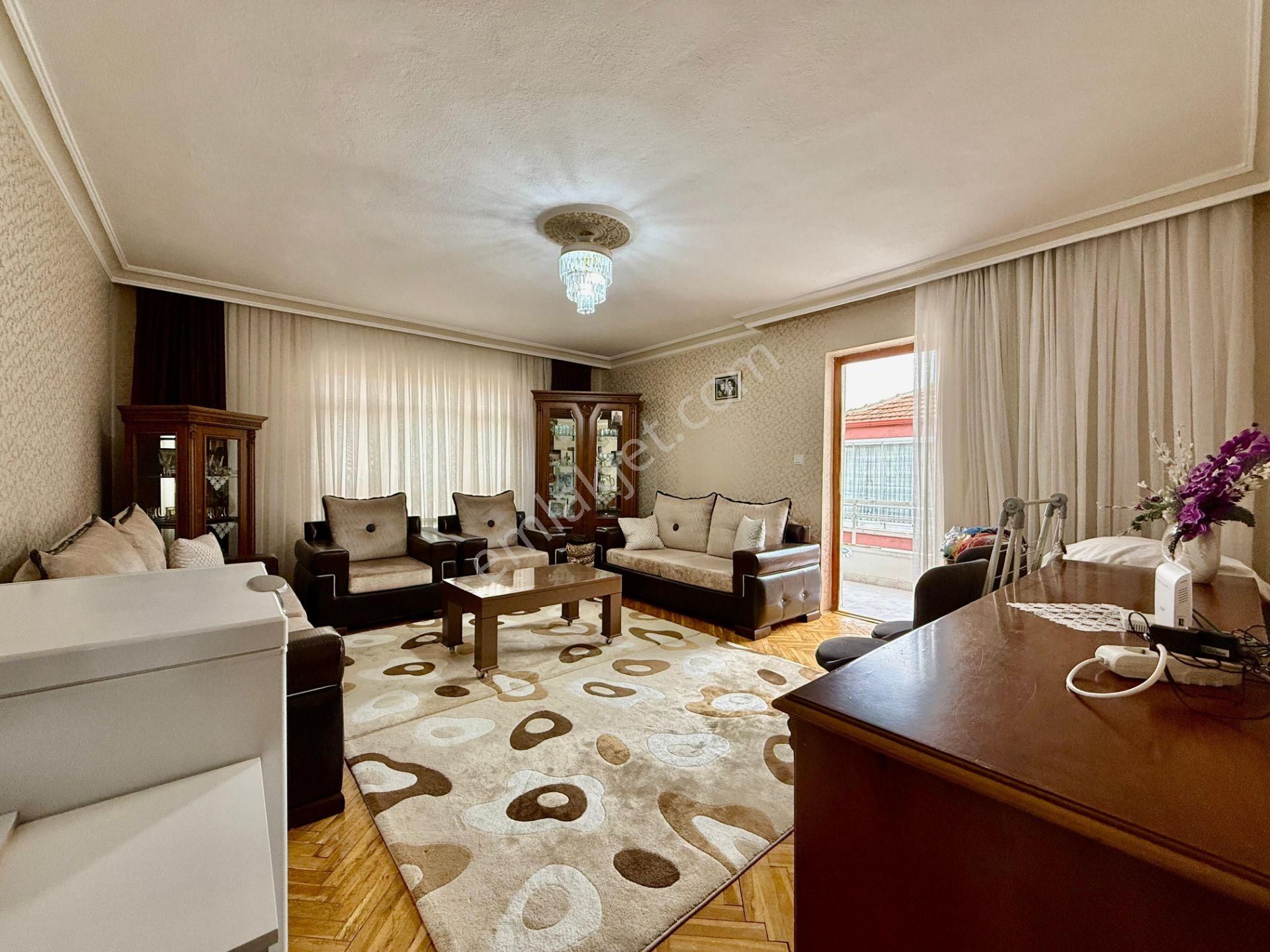 Pursaklar Mehmet Zengin Emlak'tan Merkezde Yapılı Masrafsız 3.kat 3+1 Daire - Görsel 11