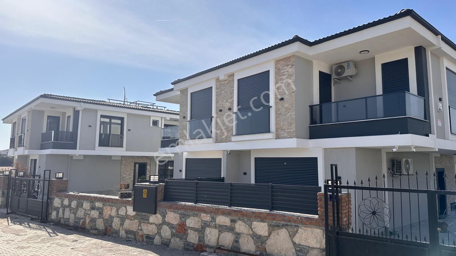 Didim Hisar Mah. 3+1 Ayrı Mutfaklı Ortak Havuzlu Ultra Lüx Villamız Satılıktır - Görsel 2