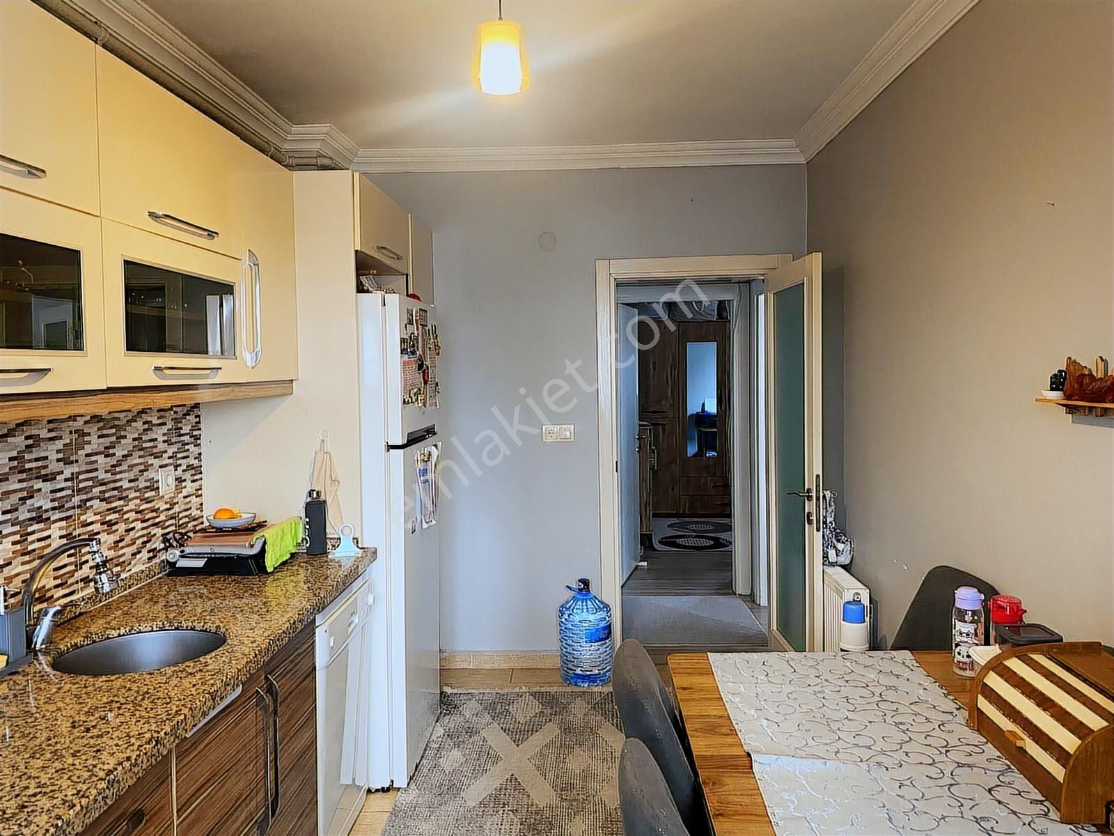 Gaziosmanpaşada Yalova Merkezde Kullanışlı 2+1 Satılık Daire - Görsel 4
