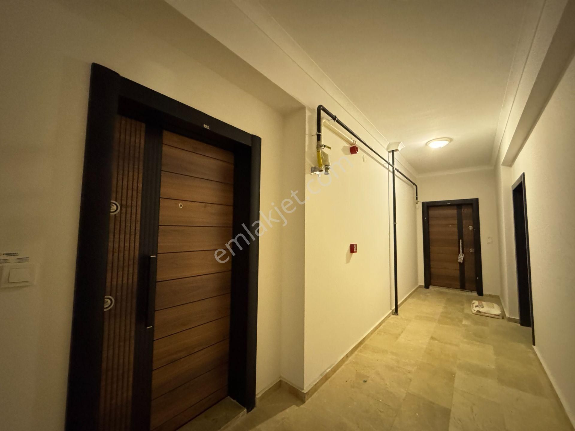 Trabzon Çukurçayır Mahallesi Ak Life 5 Ferah 3+1 Satılık Konut - Görsel 2