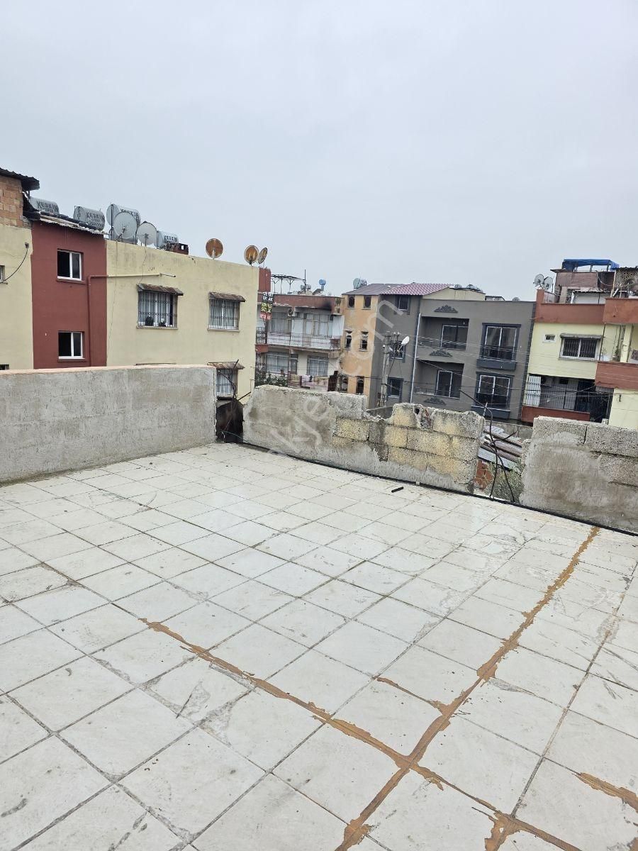 Gündoğdu Mahallesi'nde 2 Katlı 2+1 155m² Arsa İçerisinde Bahçel - Görsel 17
