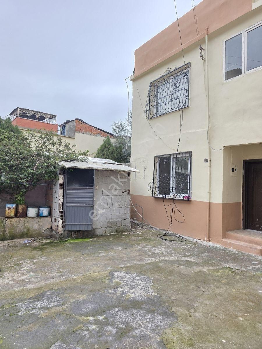 Gündoğdu Mahallesi'nde 2 Katlı 2+1 155m² Arsa İçerisinde Bahçel - Görsel 11