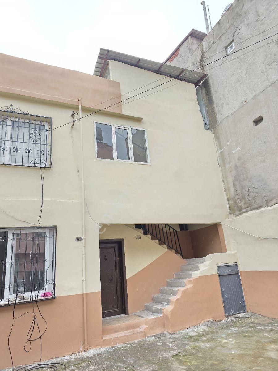 Gündoğdu Mahallesi'nde 2 Katlı 2+1 155m² Arsa İçerisinde Bahçel - Görsel 9