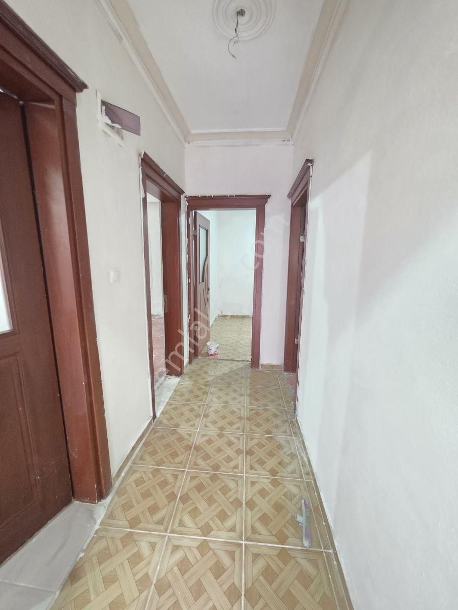 Gündoğdu Mahallesi'nde 2 Katlı 2+1 155m² Arsa İçerisinde Bahçel - Görsel 30