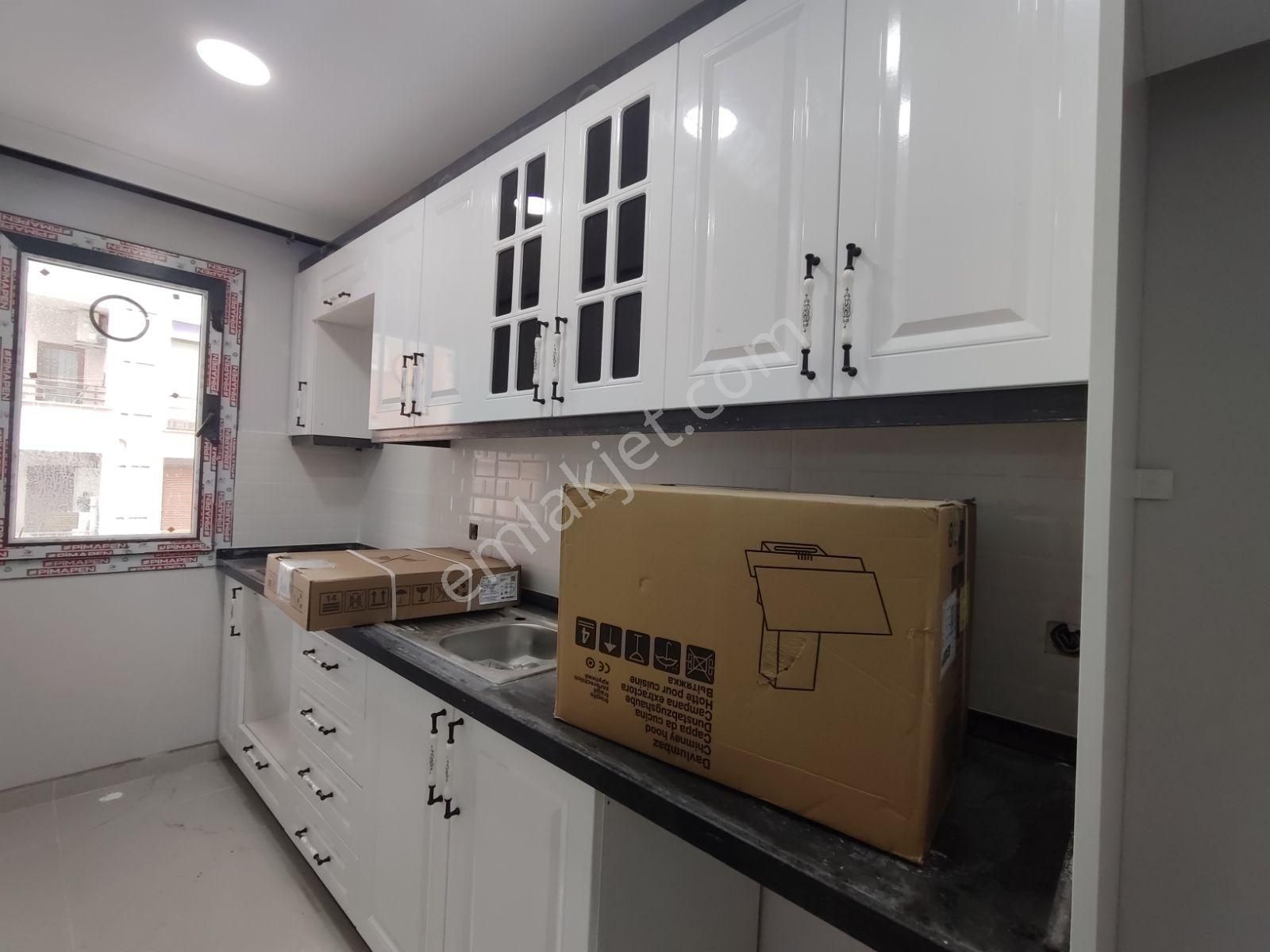 Çekmeköy Merkez Mahallesi'nde Satılık Daire