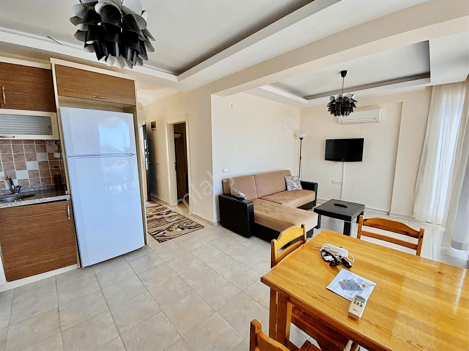 Deniz Manzalı Havuzlu Sitede Eşyalı Kiralık Daire - Görsel 8