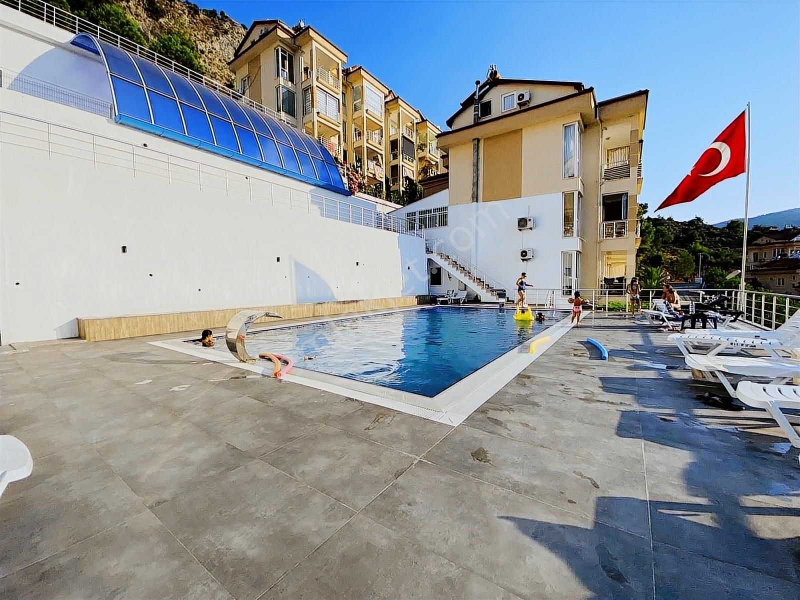 Deniz Manzalı Havuzlu Sitede Eşyalı Kiralık Daire - Görsel 16