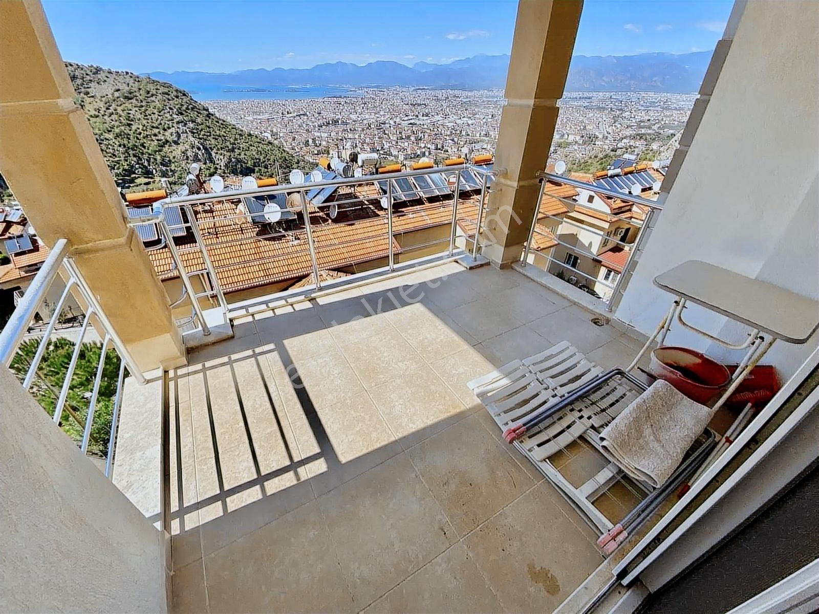 Deniz Manzalı Havuzlu Sitede Eşyalı Kiralık Daire - Görsel 4