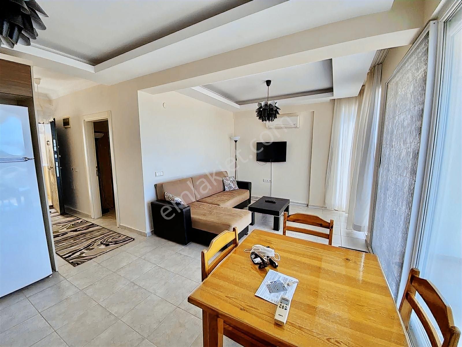 Deniz Manzalı Havuzlu Sitede Eşyalı Kiralık Daire - Görsel 9