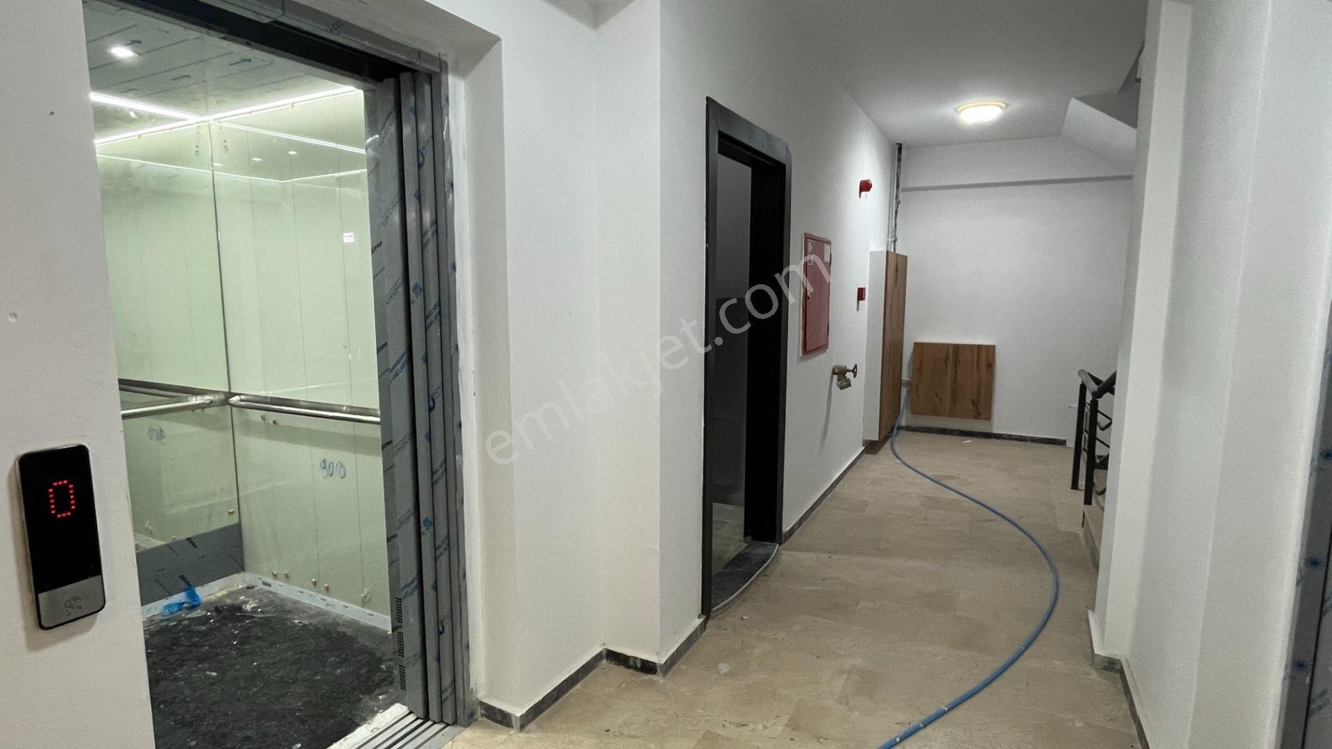 Sultanbeyli Battalgazi'de Kiralık 120m2 Otoparklı 3+1 Lüks Daire - Görsel 16