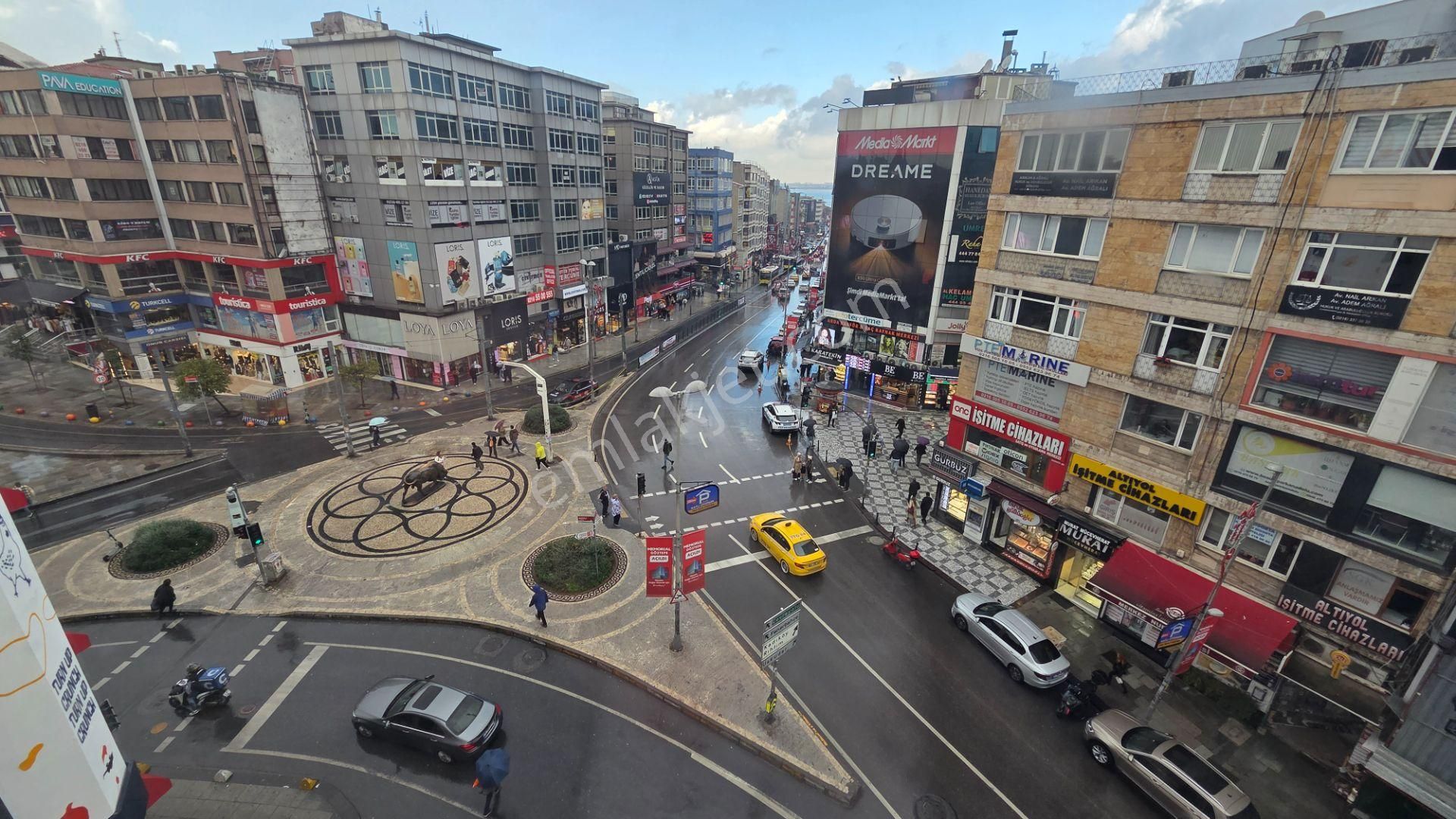 Kadıköy Söğütlüçeşme Altıyol Boğa Meydanına 3 Cepheli Satılık Ofis & Büro - Görsel 16
