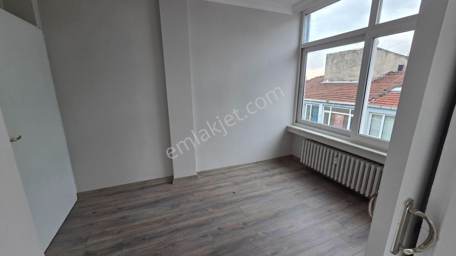 Kadıköy Söğütlüçeşme Altıyol Boğa Meydanına 3 Cepheli Satılık Ofis & Büro - Görsel 10