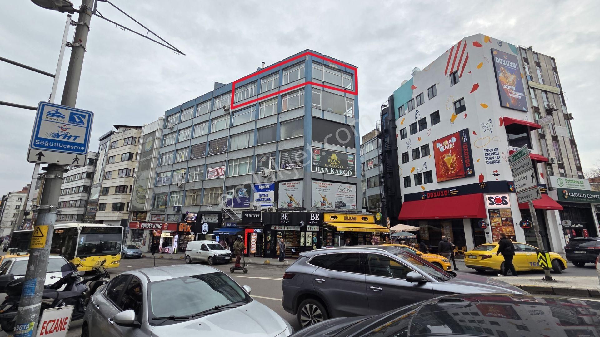 Kadıköy Söğütlüçeşme Altıyol Boğa Meydanına 3 Cepheli Satılık Ofis & Büro