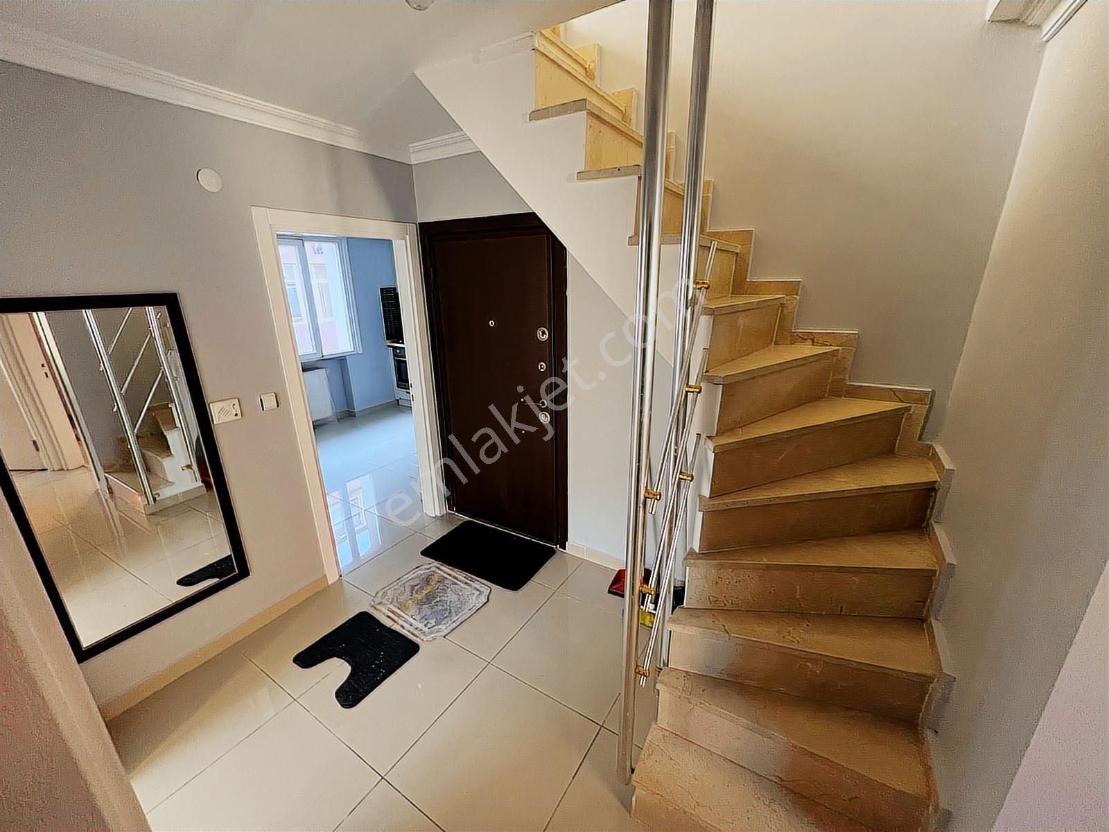 Pegaas'tan Üniv. Mah. Metrobüse 3dk Ön Cephe 4+1 Satılık Dubleks - Görsel 18