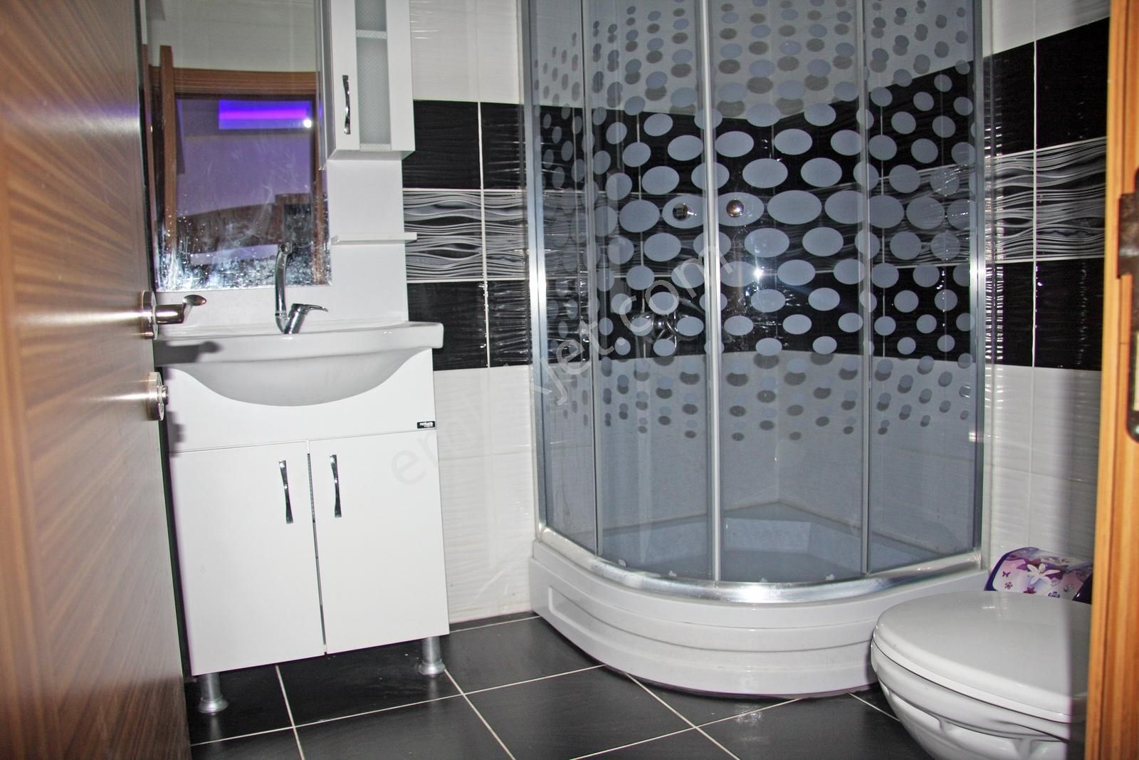 Pegaas'tan Metrobüse Yakın Faturalar Ve Aidat Dahil Eşyalı Apart - Görsel 29