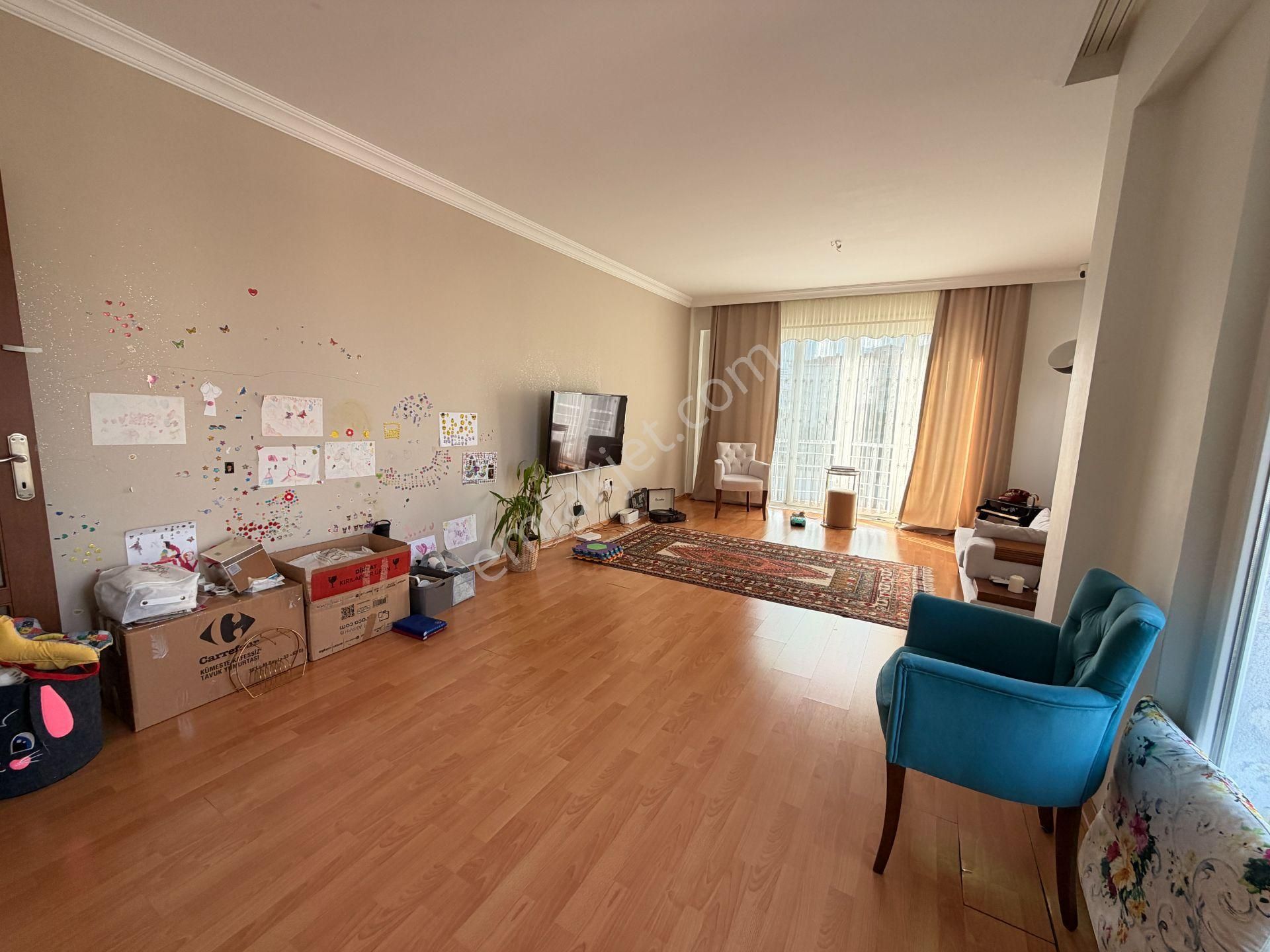 Ümraniye Çamlık Mah Çift Balkonlu 3+1 Kiralık Daire Geniş - Görsel 12