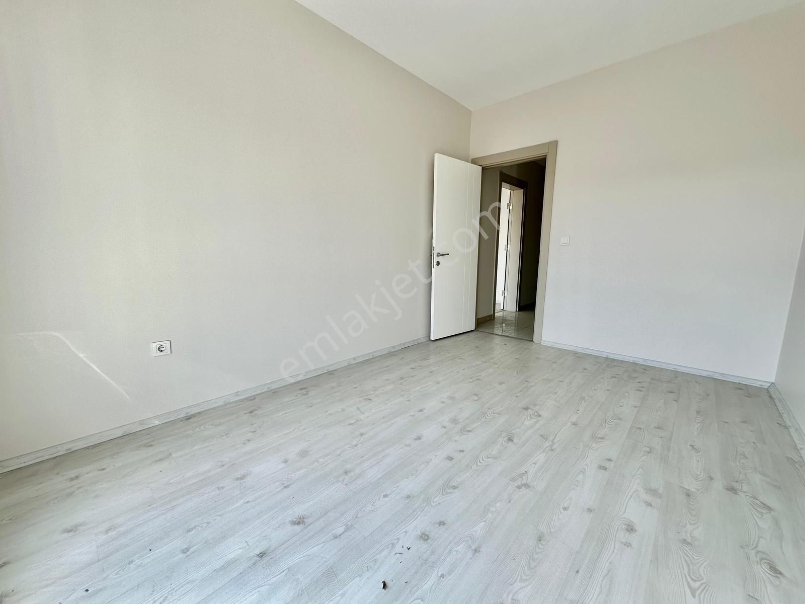 Pegaas'tan Gölkent Evlerinde 4+1 Ara Kat Kiralık Daire - Görsel 6