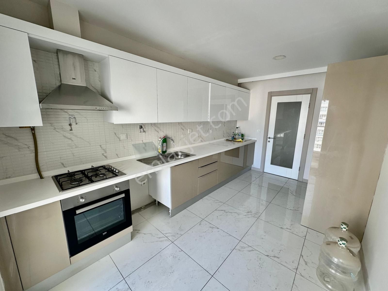 Pegaas'tan Gölkent Evlerinde 4+1 Ara Kat Kiralık Daire - Görsel 26