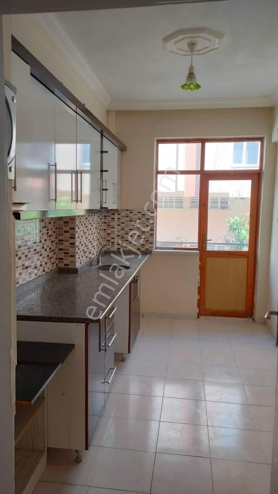 Şehrin Merkezinde - Görsel 5