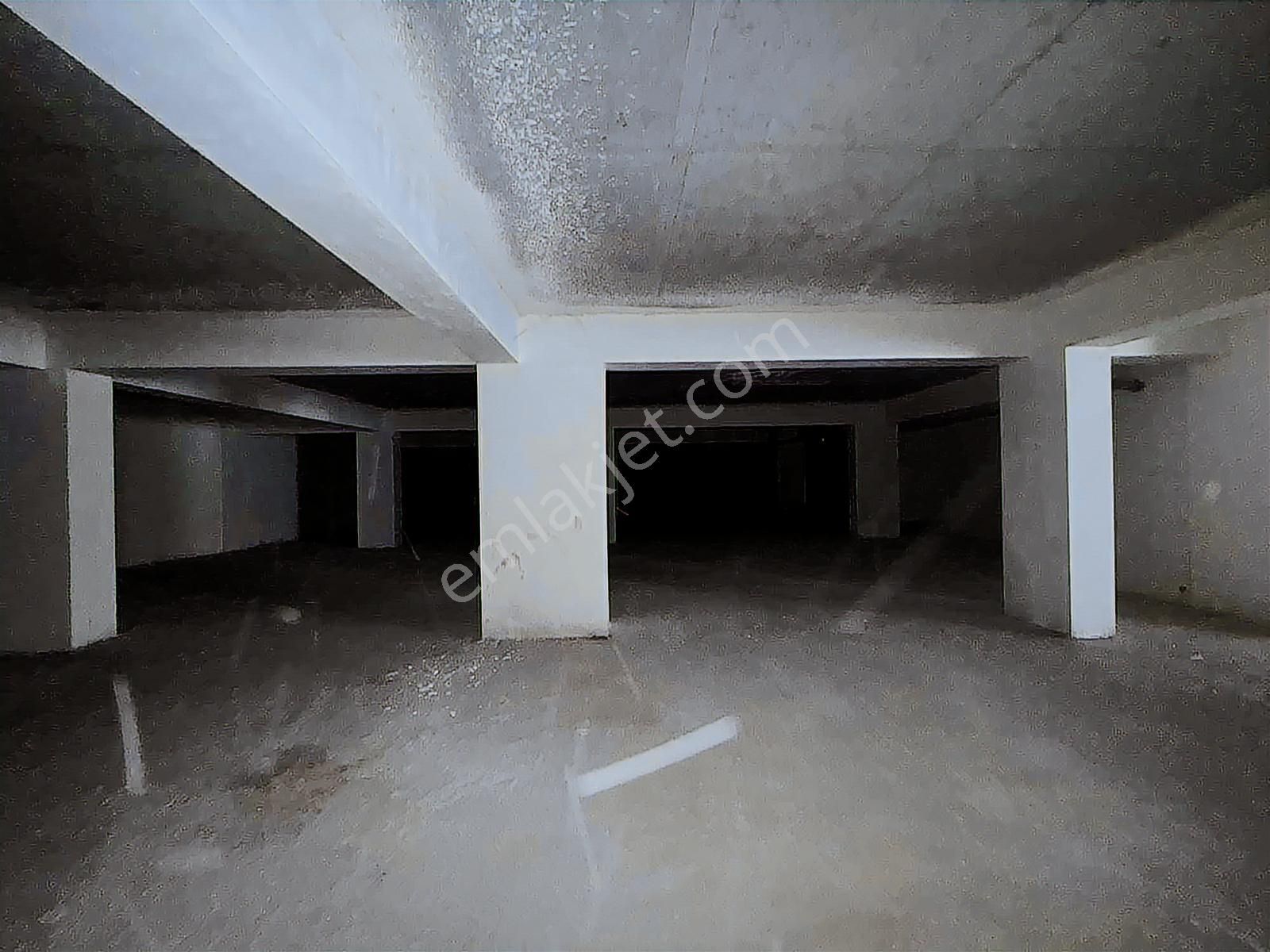 Pegaas'tan Reform Life'da 1225m2 Depolu Düz Giriş Kiralık Dükkan - Görsel 4