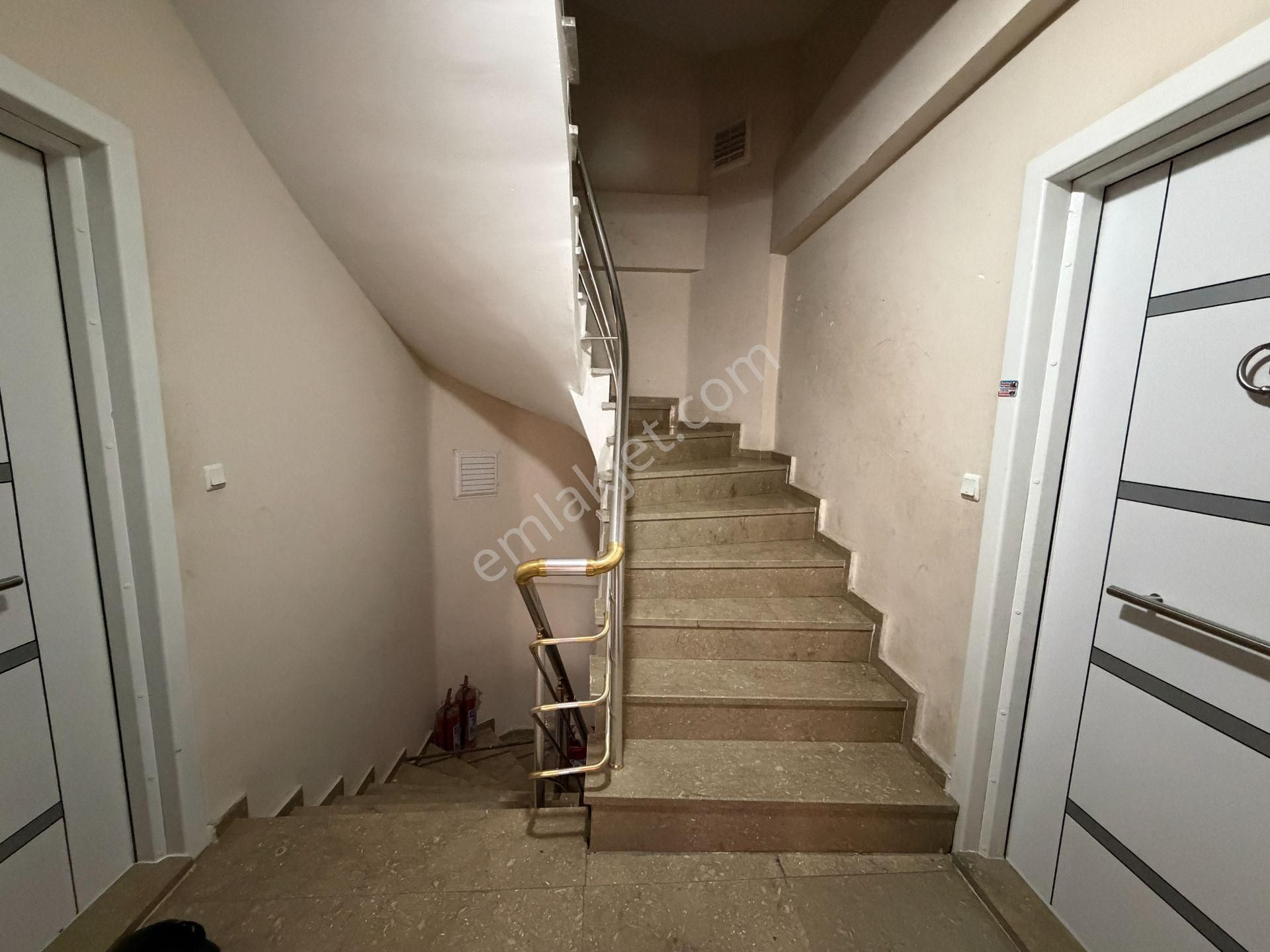 Merkeze Yakın Krediye Uygun 2.kat İskanlı Ve Kombili 2+1 Daire - Görsel 13