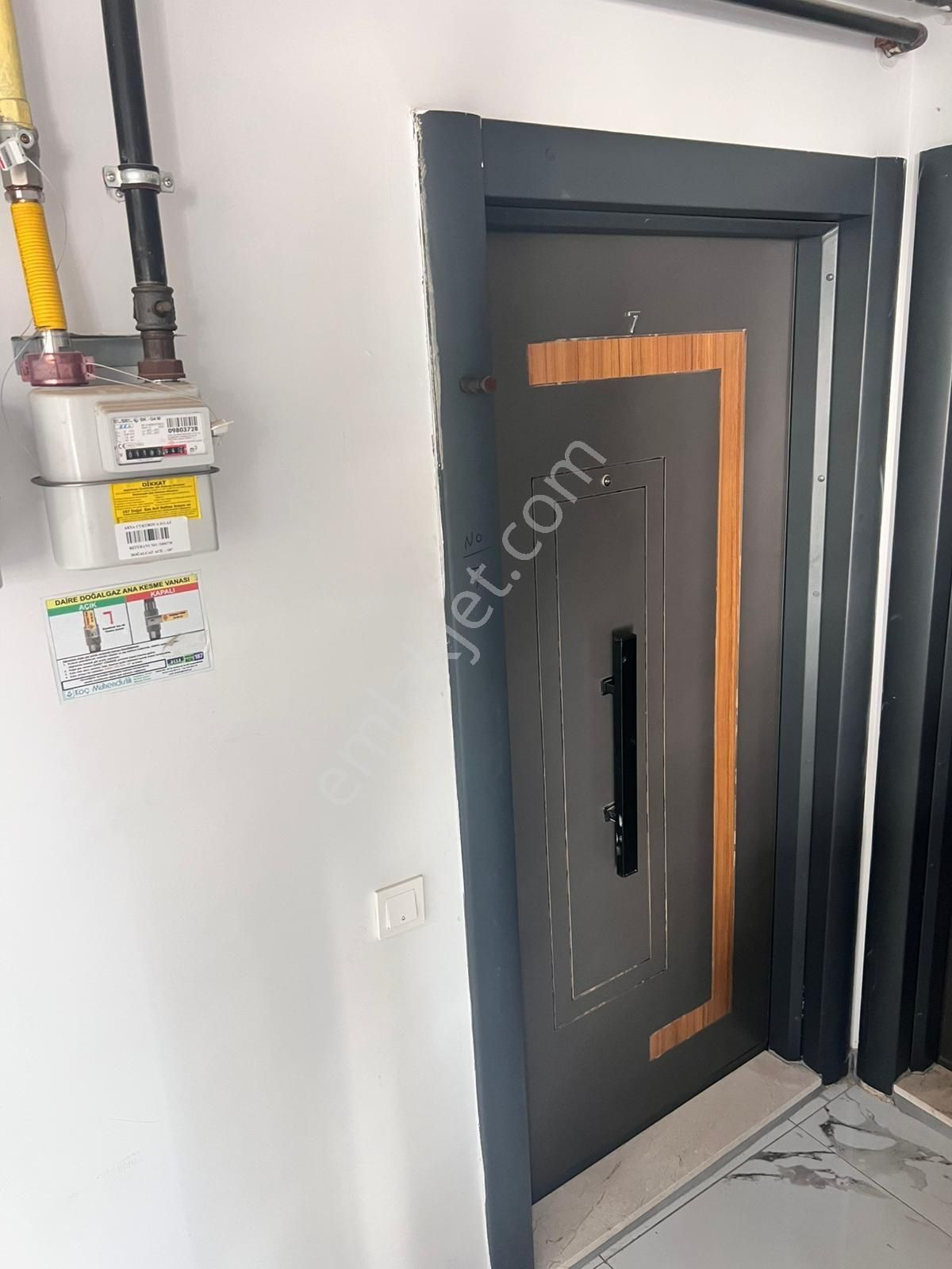 Han Emlak'tan Merkez Mah'de Doğalgazlı 1+1 Kiralık - Görsel 3