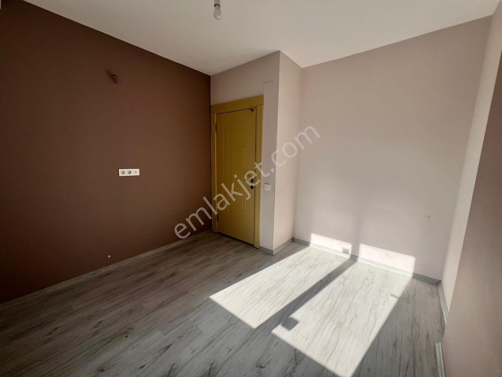 Han Emlak'tan Merkez Mah'de Doğalgazlı 1+1 Kiralık - Görsel 7