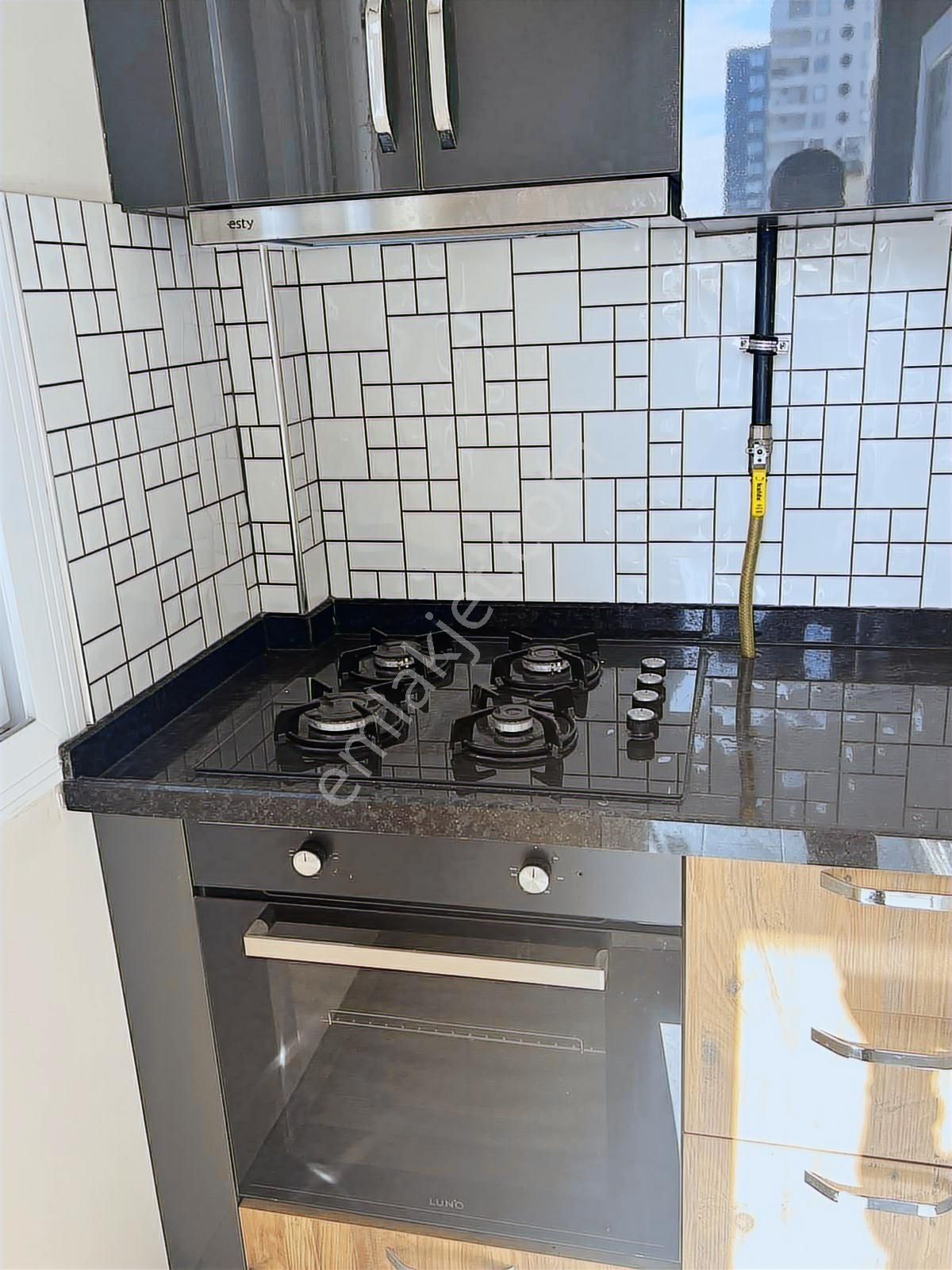 Han Emlak'tan Merkez Mah'de Doğalgazlı 1+1 Kiralık - Görsel 5