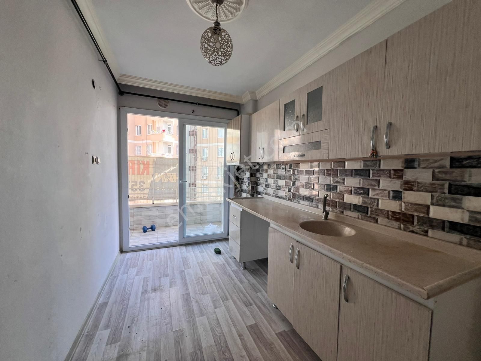 Han Emlak'tan Viranşehir Mah'de Site İçi Kiralık 3+1 - Görsel 7