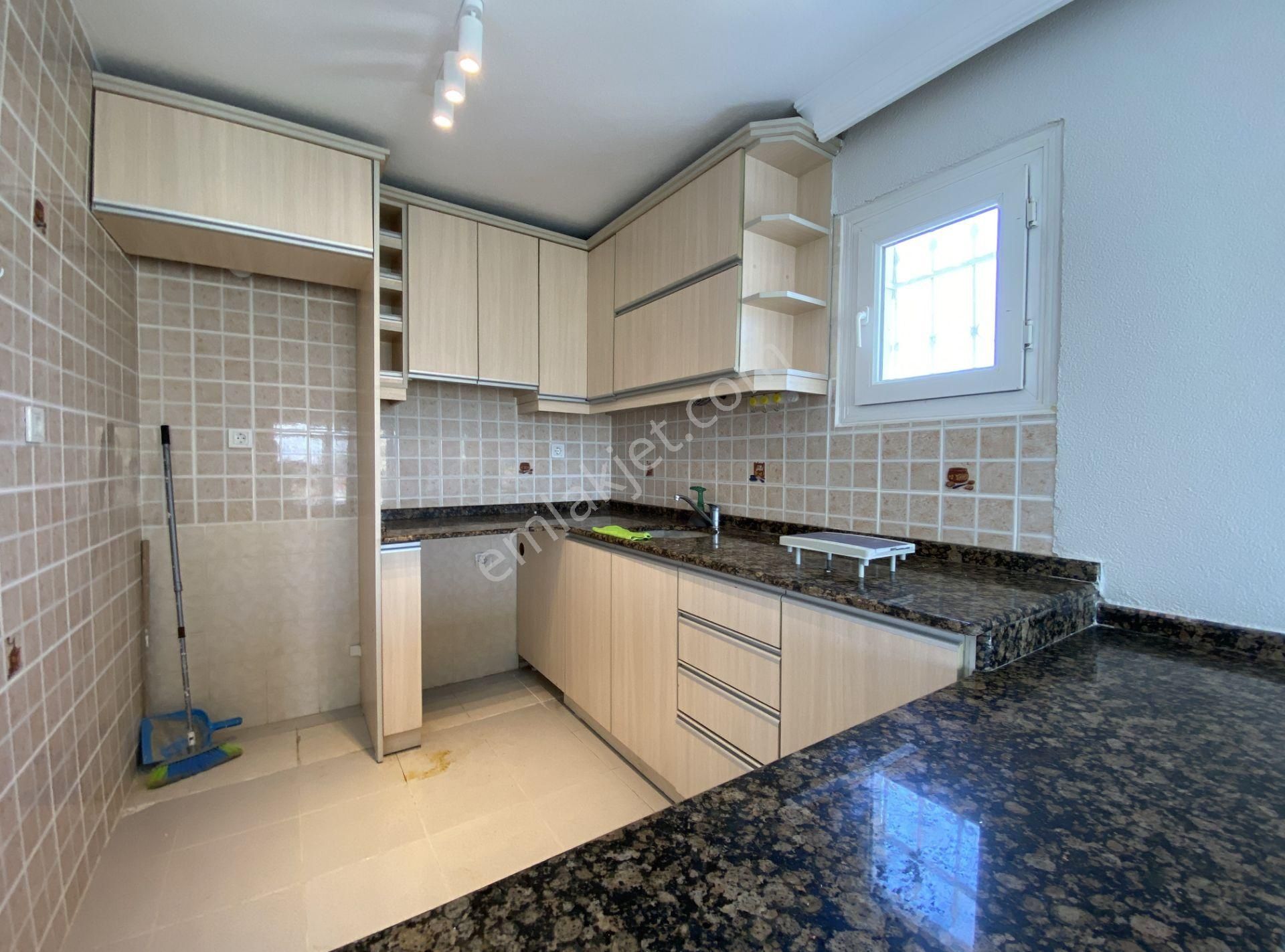 Kuşadası Kadınlar Denizi Mh. 4+2 Geniş Bahçe - Görsel 4