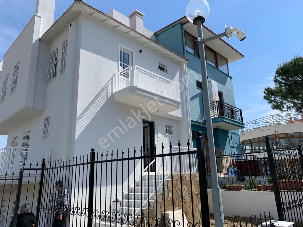 Kuşadası Kadınlar Denizi Mh. 4+2 Geniş Bahçe - Görsel 24