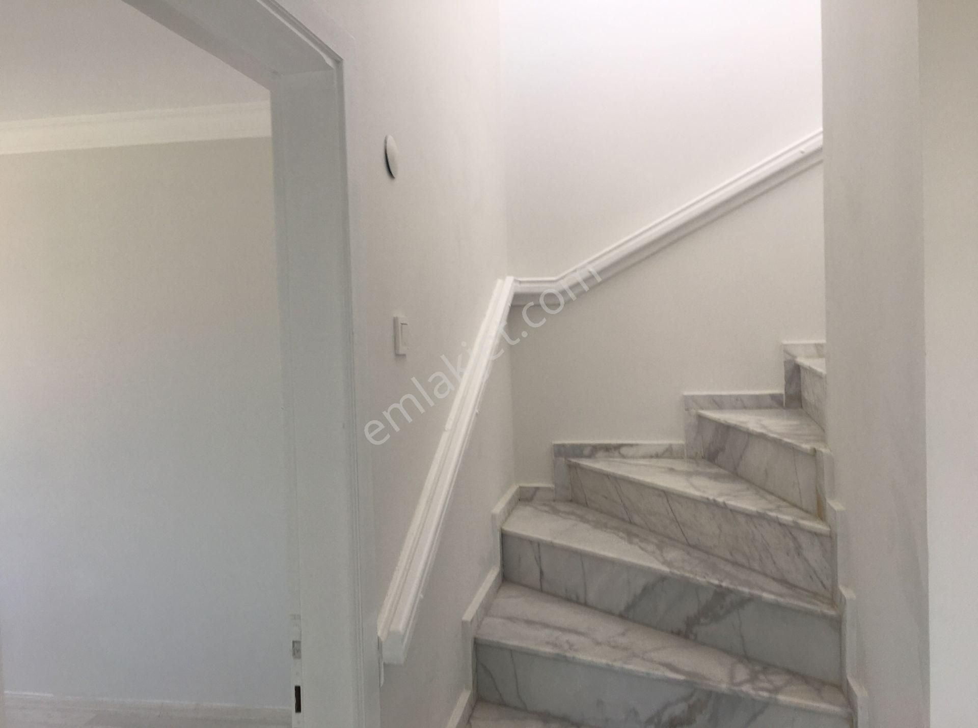 Kuşadası Kadınlar Denizi Mh. 4+2 Geniş Bahçe - Görsel 27