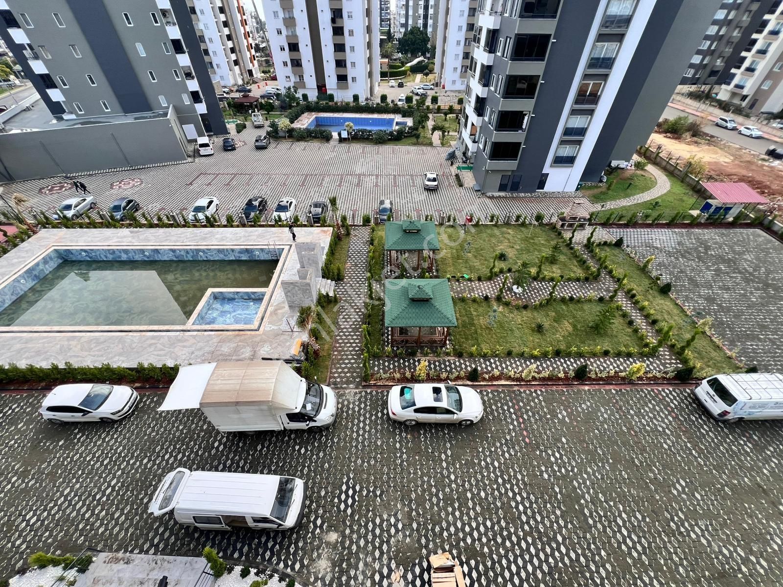 Han Emlak'tan Yaşar Doğu Caddesin De Site İçi Kiralık 1+1 - Görsel 5