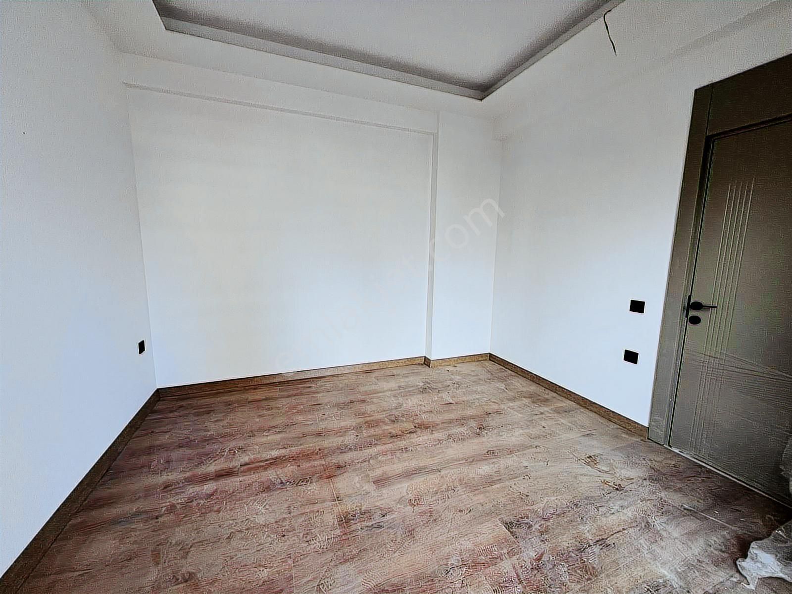 Han Emlak'tan Yaşar Doğu Caddesin De Site İçi Kiralık 1+1 - Görsel 9