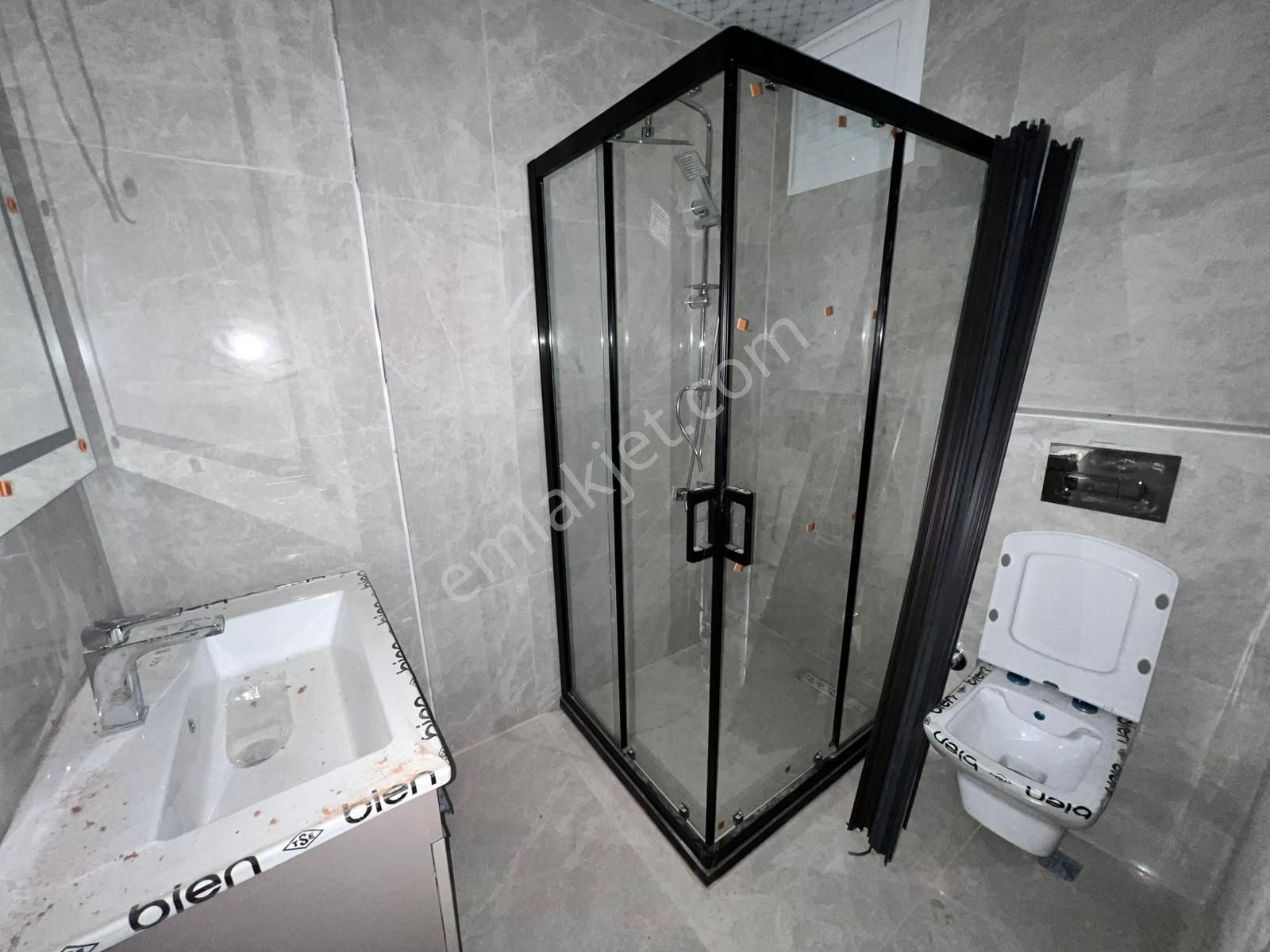 Han Emlak'tan Yaşar Doğu Caddesin De Site İçi Kiralık 1+1 - Görsel 10